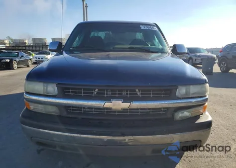 2002 Chevrolet Silverado C1500 из США, поврежденный, VIN 2GCEC19T321110645